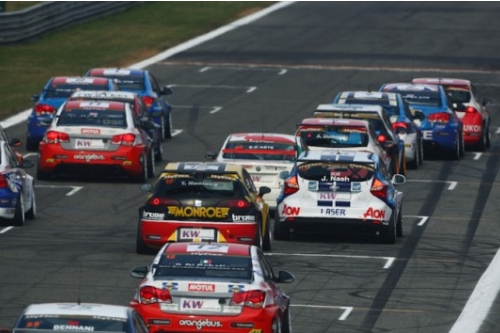Nieuwe regels nadeel voor Tom Coronel, overige veld op zelfde gewicht